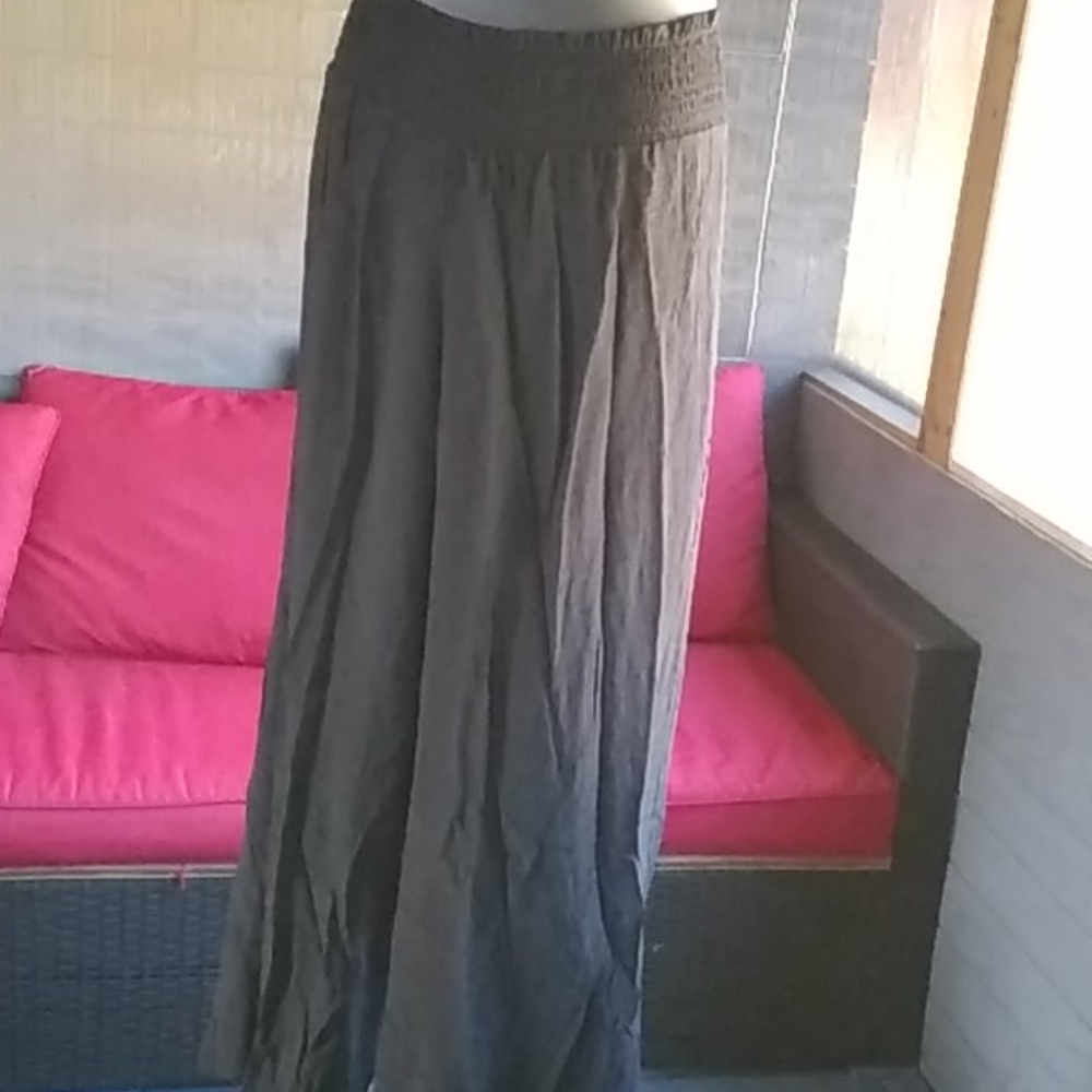 Black wide leg